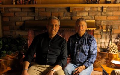The White House Rant & Maxim, My Close Ukrainian Friend Visits Los Angeles & Sitting by Our Fireplace, He Speaks of Seeing the Drones Fly into Kyiv from His Apartment Window – Висловлювання в Білому домі & Максим, мій близький український друг відвідує Лос-Анджелес і, сидячи біля нашого каміна, розповідає, що бачив, як дрони летіли на Київ з вікна своєї квартири