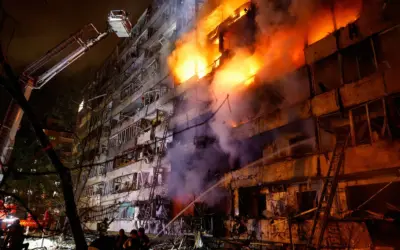No Word from My Friends in Kyiv, Ukraine, but on the News, Many Images of What They Endure & Live Through Every Day – Ніяких новин від моїх друзів у Києві, Україна, але по новинах багато зображень того, через що вони проходять і що переживають щодня